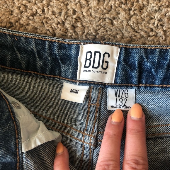 BDG Jeans w/ piping down the sides🦕 - Picture 3 of 4